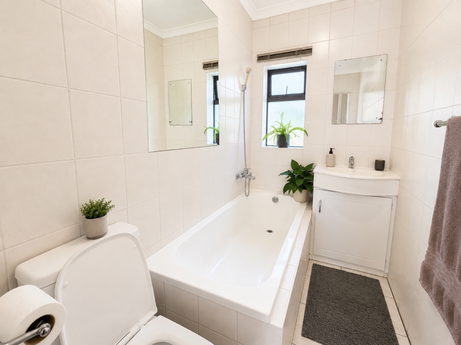 3 Bedroom Property for Sale in Stellenryk Western Cape